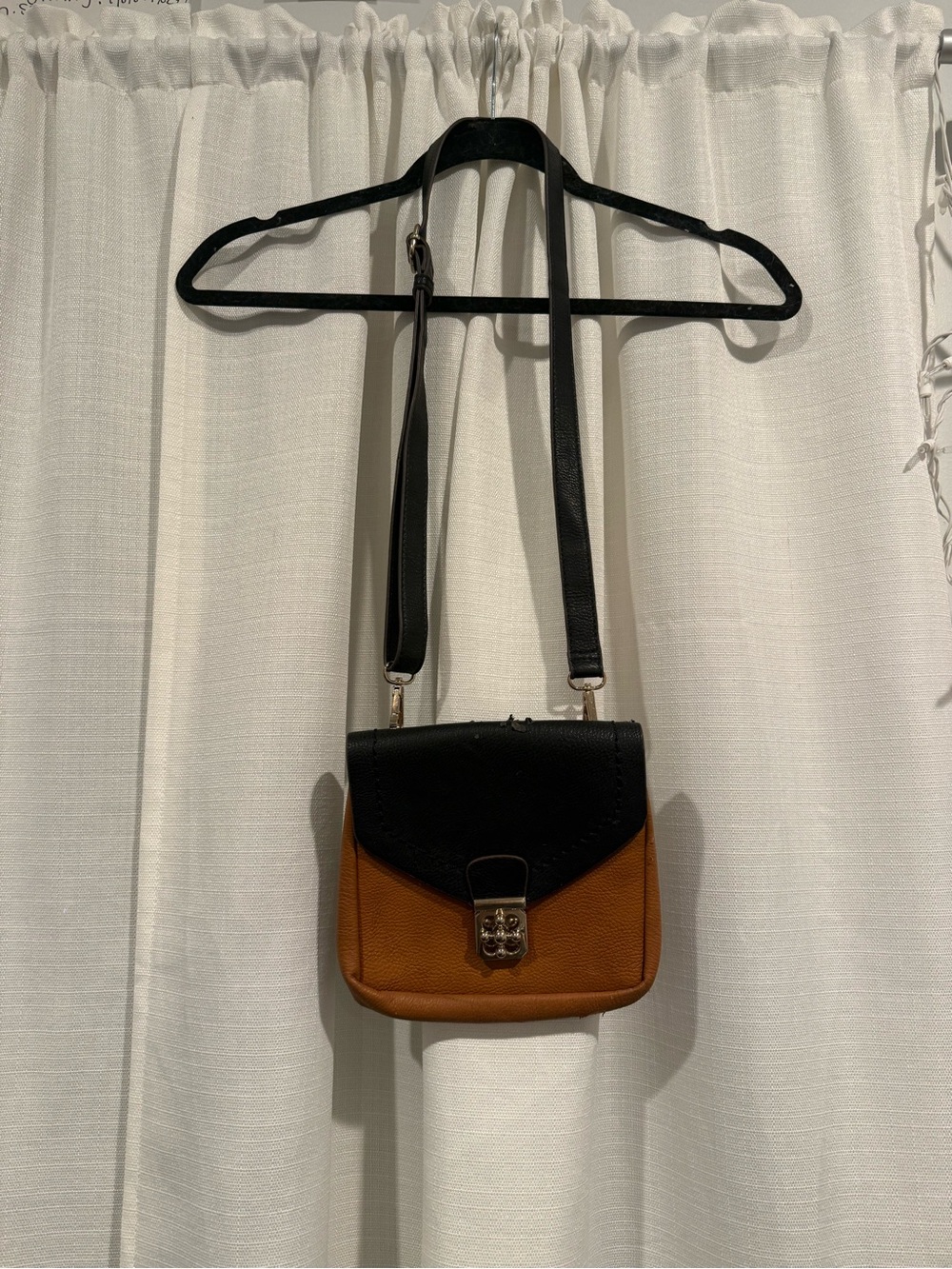 Vintage Melie Bianco Black and Brown Leather Crossbody